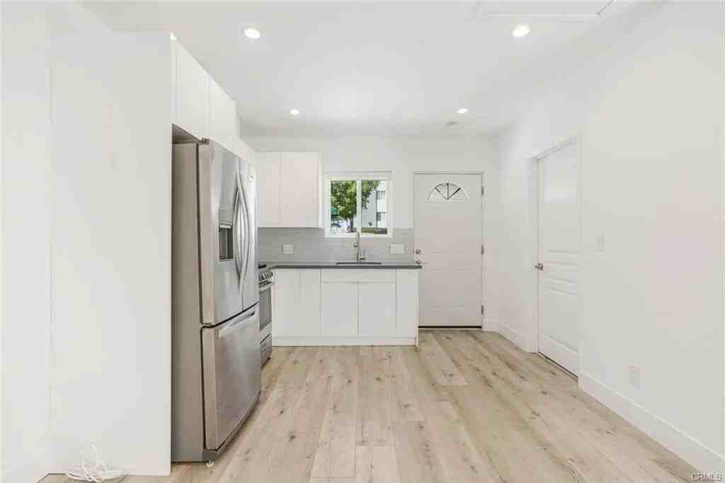 4552 Murietta Ave #NA - Photo 4 of 13