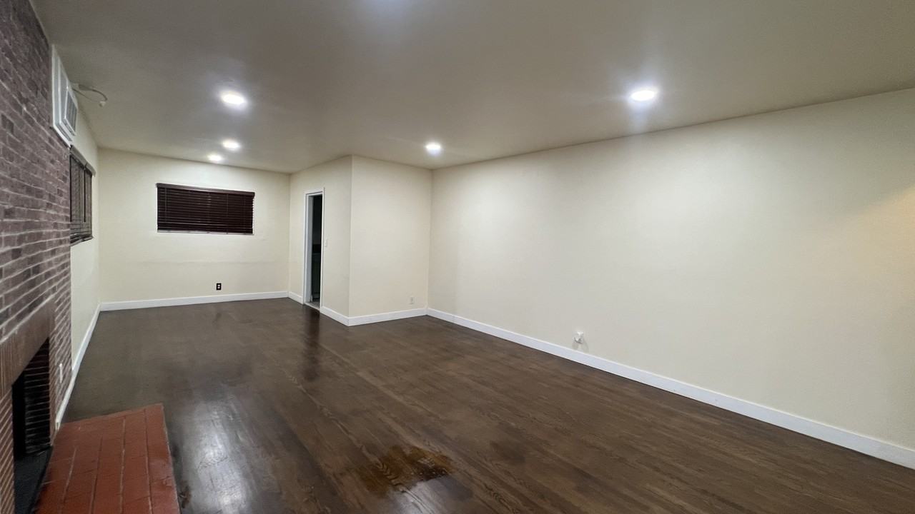 8154 Potter Ave #NA - Photo 2 of 11