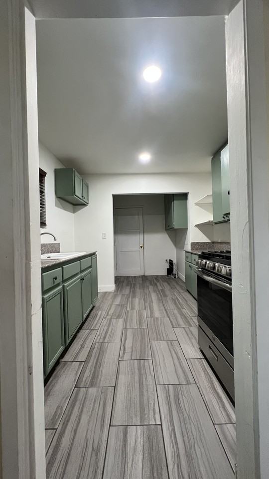 8154 Potter Ave #NA - Photo 3 of 11