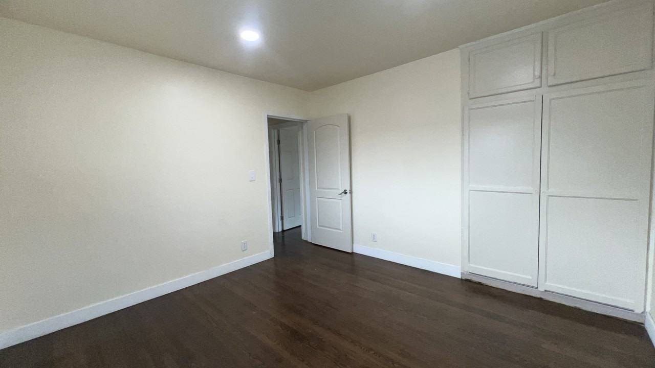 8154 Potter Ave #NA - Photo 7 of 11