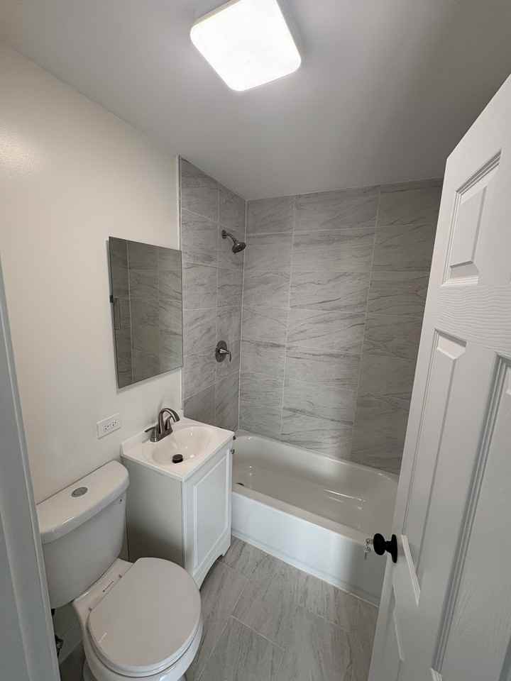 1849 Central Dr #NA - Photo 6 of 7