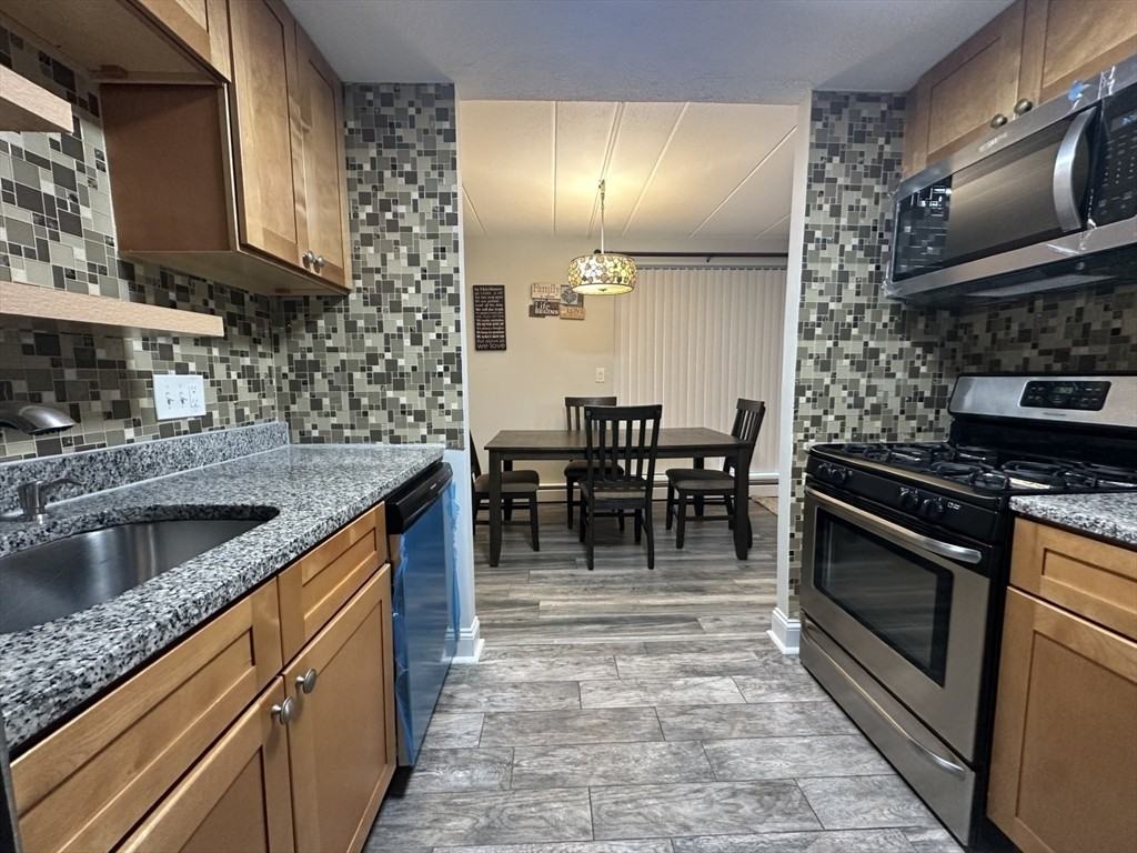 267 Lake St #3 - Photo 3 of 14