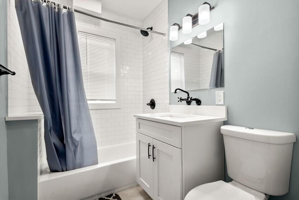 389 Centre St #1 - Photo 5 of 7