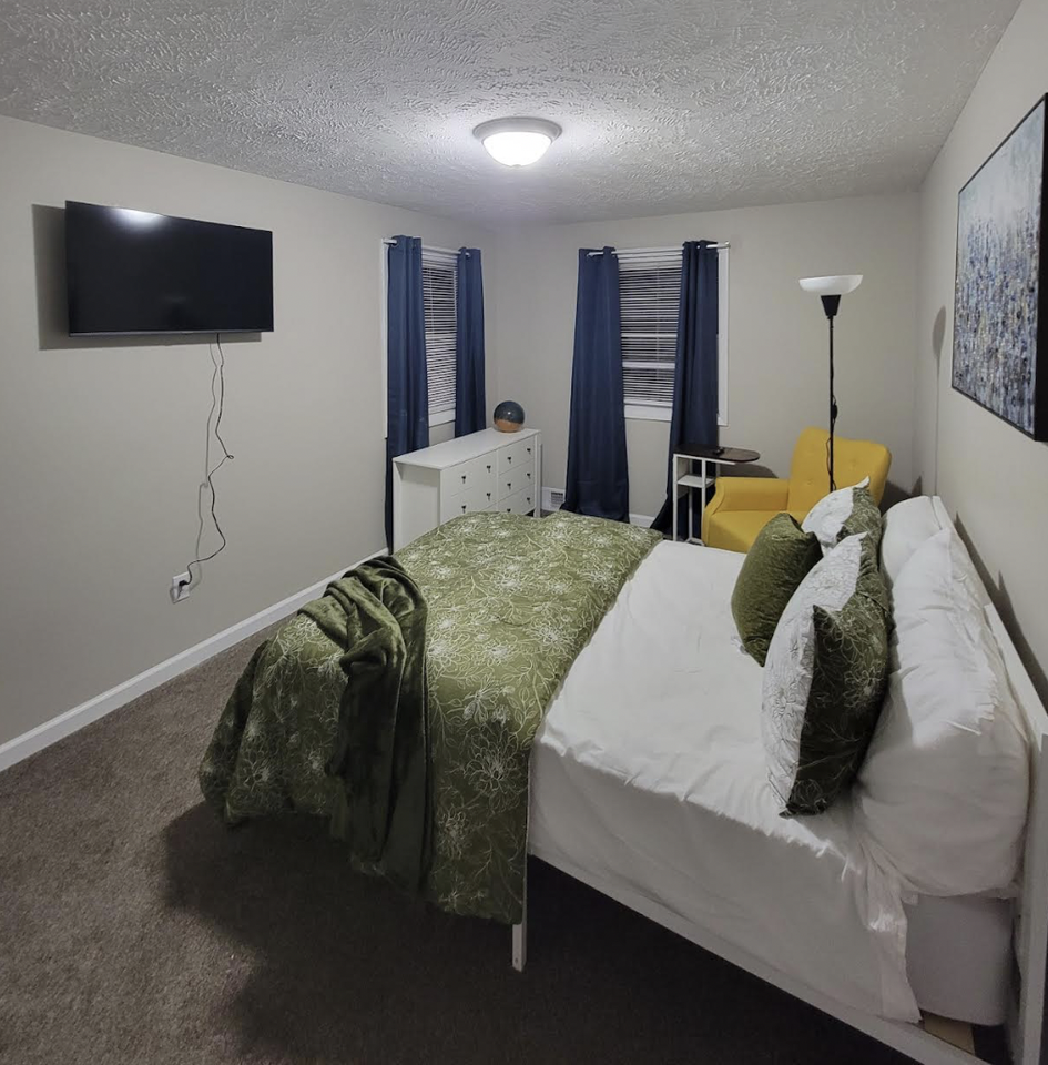 257 Hague St #257 - Photo 2 of 10