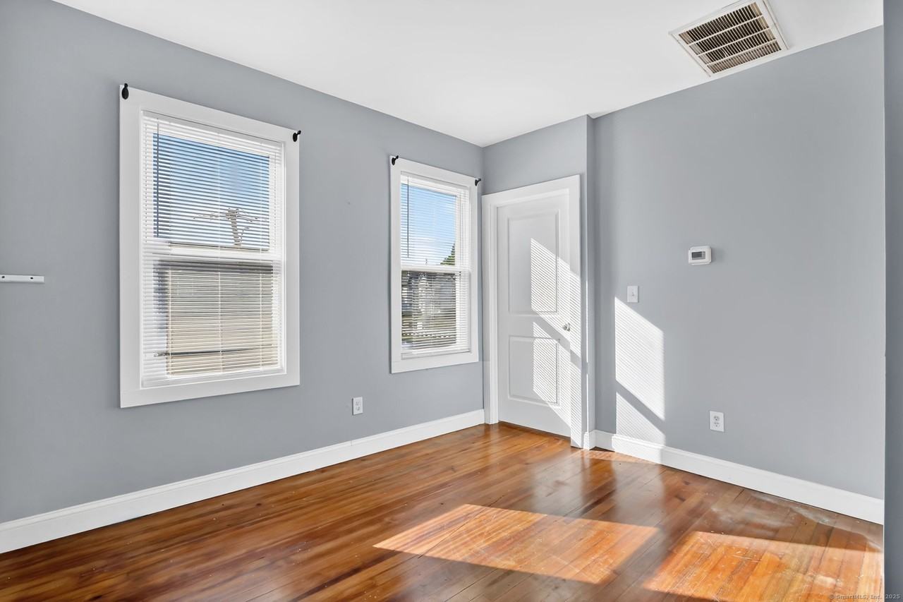 14 Belden St #1 - Photo 6 of 15