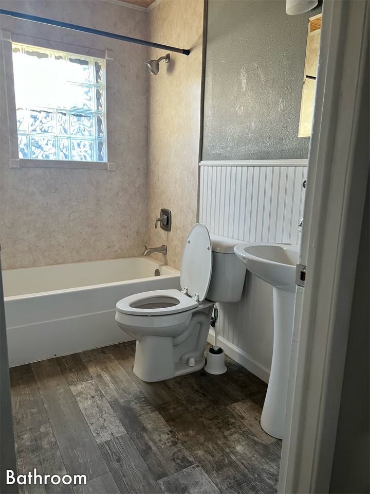 226 E Murray St #NA - Photo 3 of 16