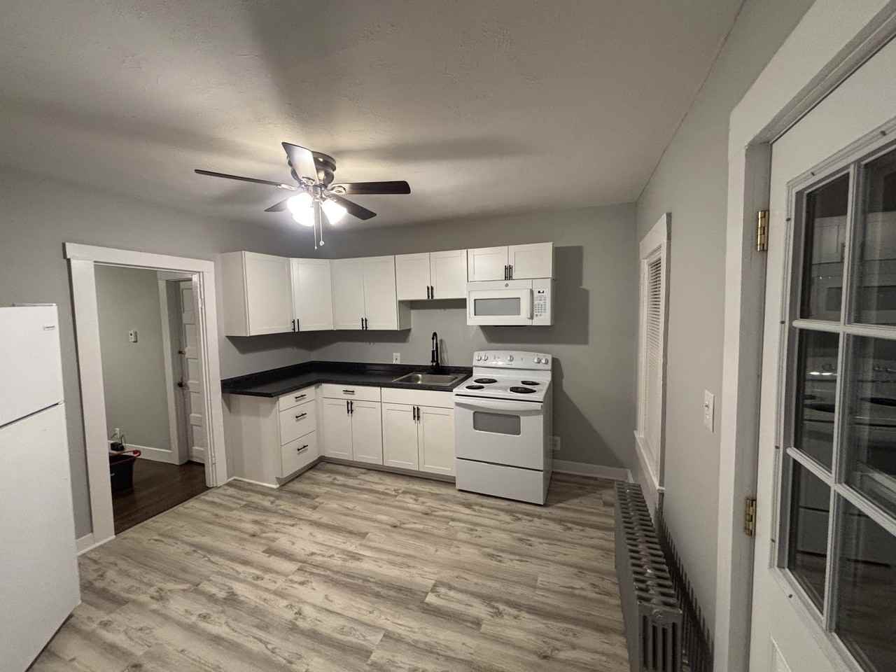 141 Rock Ave #A - Photo 2 of 9