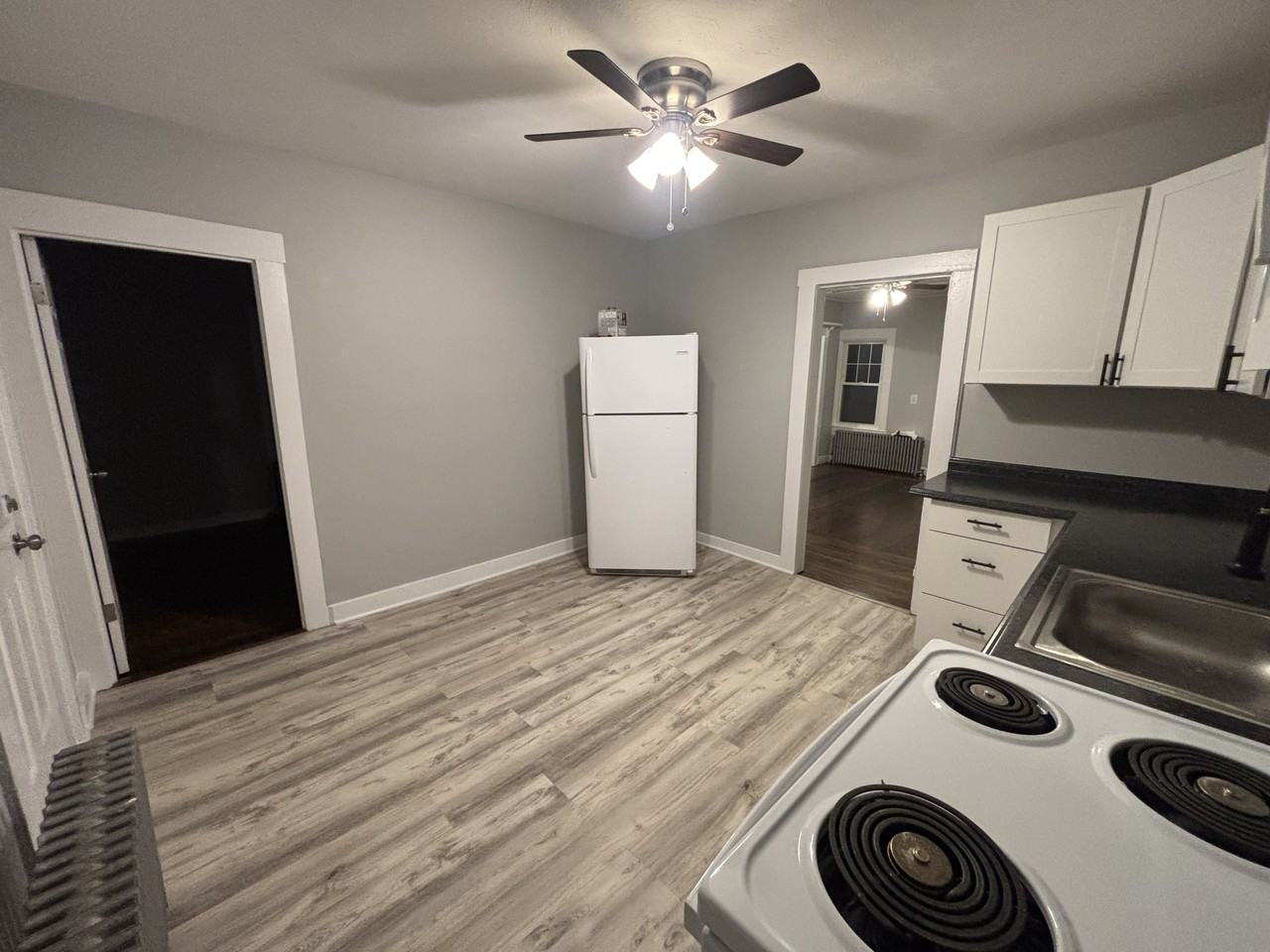 141 Rock Ave #A - Photo 3 of 9