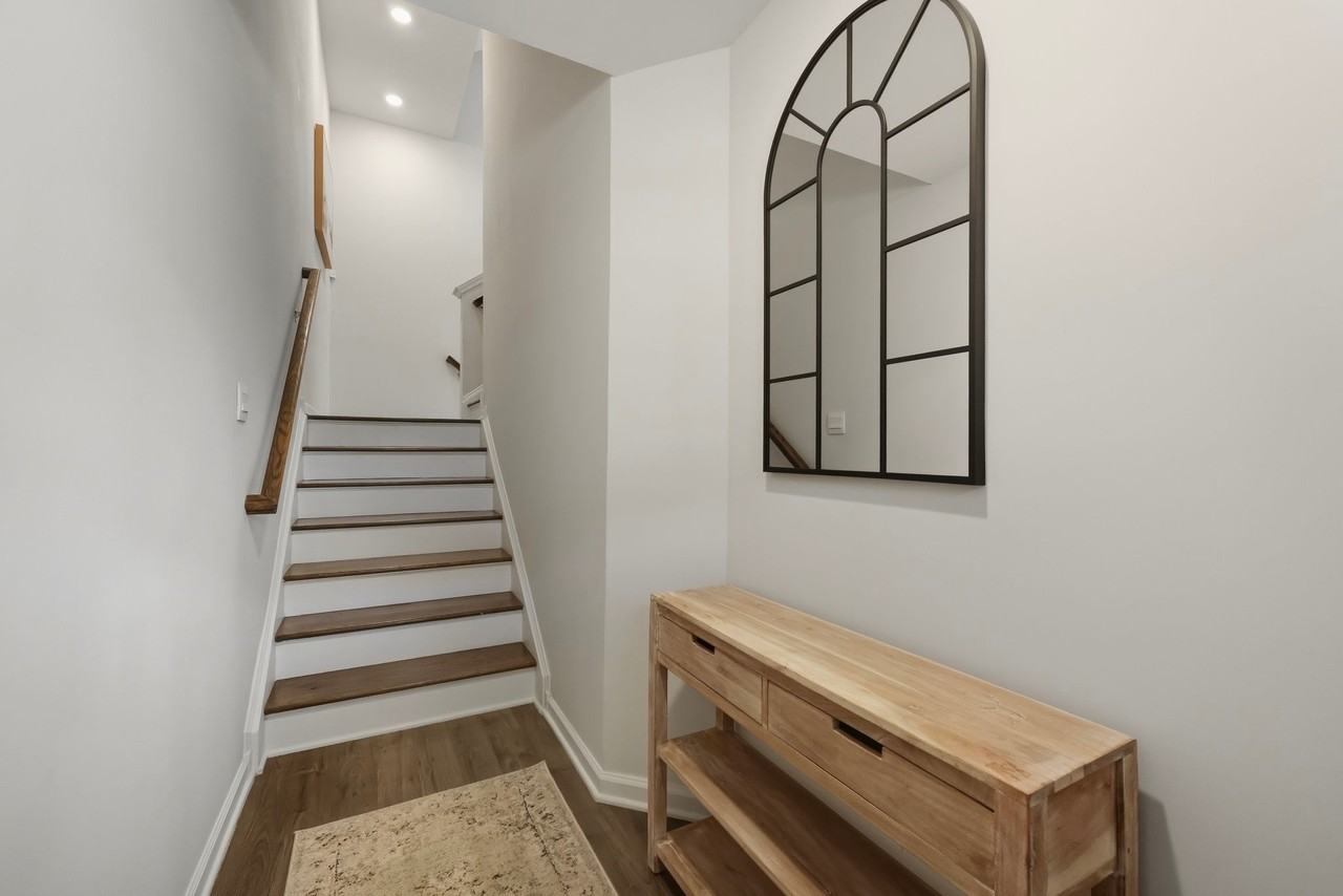 19 Autumn Park Ct - Photo 2 of 31