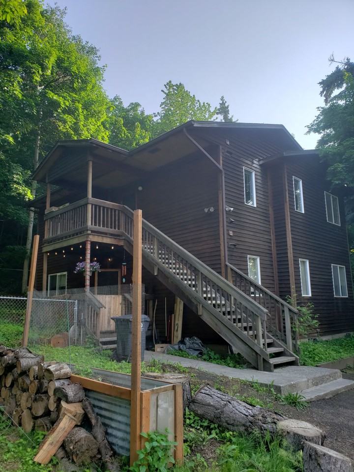 317 E C St #NA - Photo 2 of 20