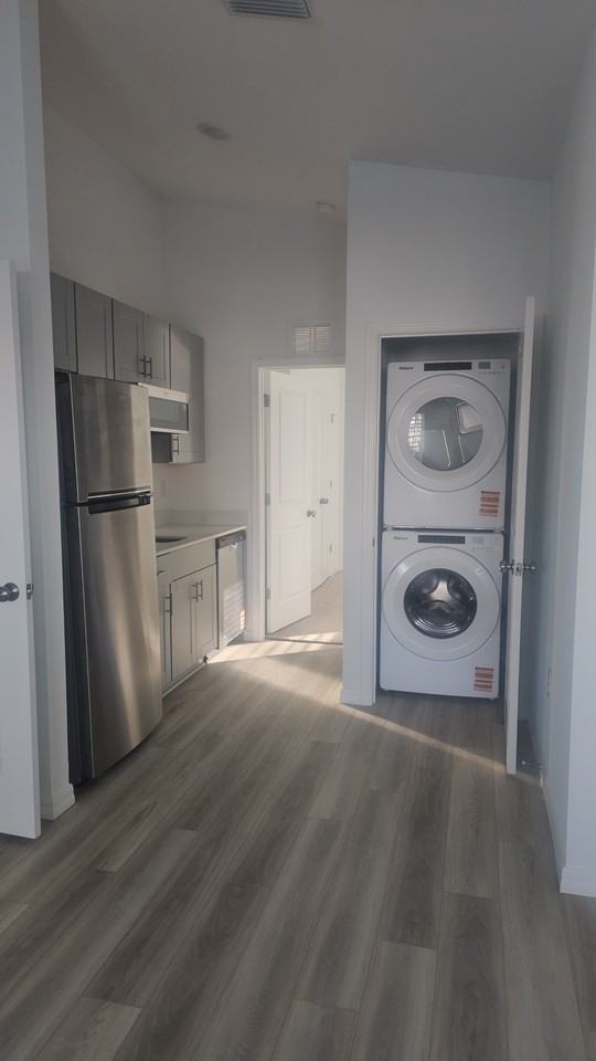 Fl-400 #NA - Photo 3 of 11