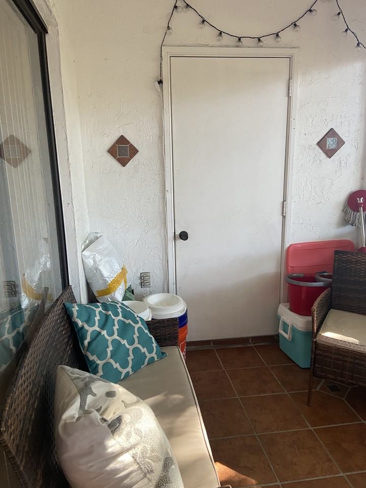 9641 Riverside Dr #F1 - Photo 5 of 27