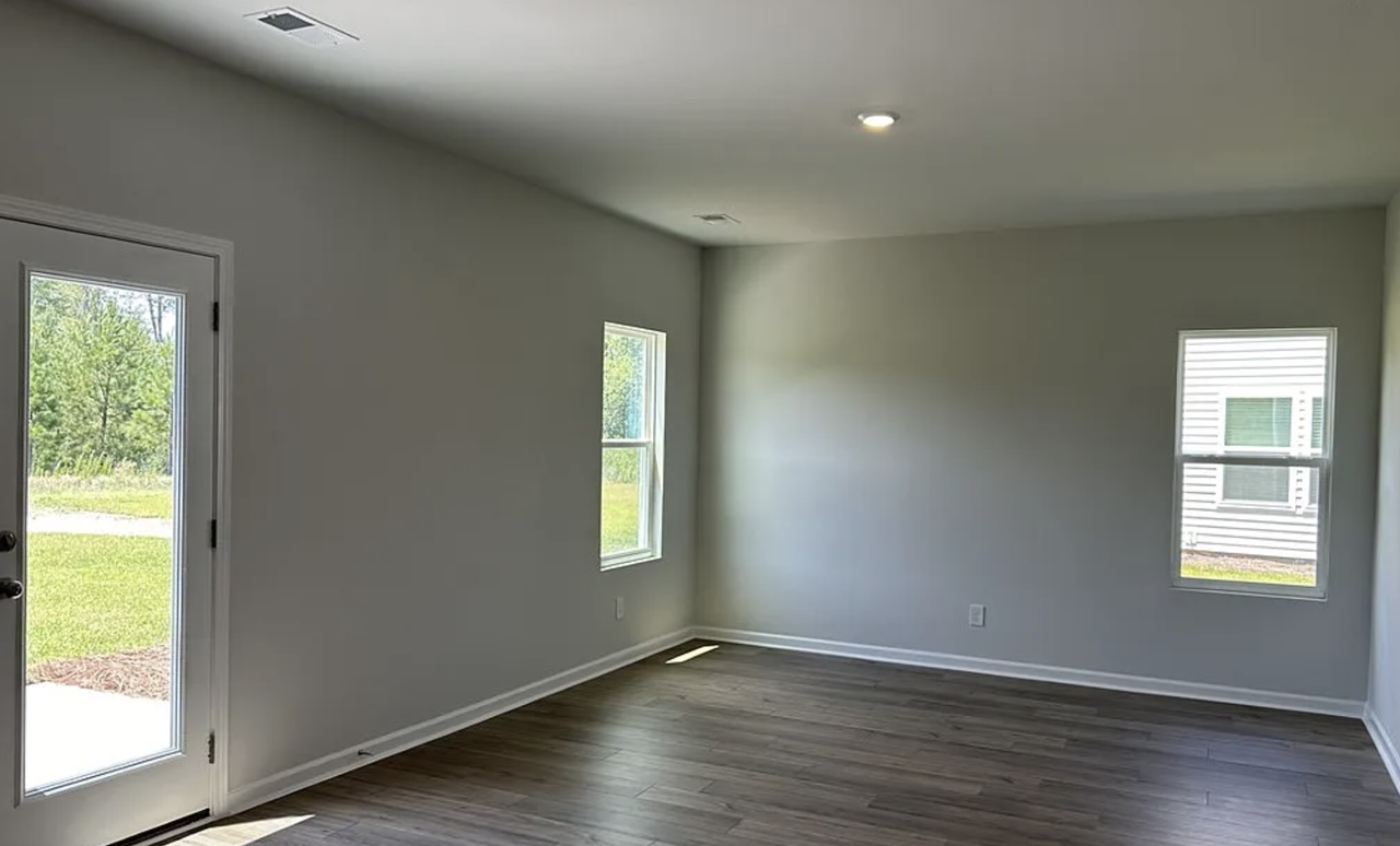 131 Freesia Dr #NA - Photo 3 of 10