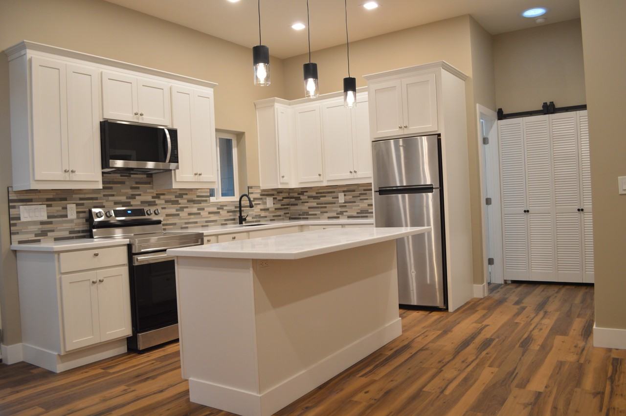 1926 Broadway #NA - Photo 7 of 14