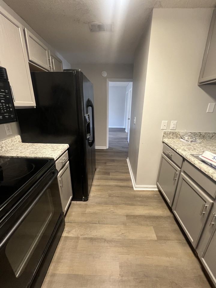 1942 Baywind Ct #1942 - Photo 5 of 13