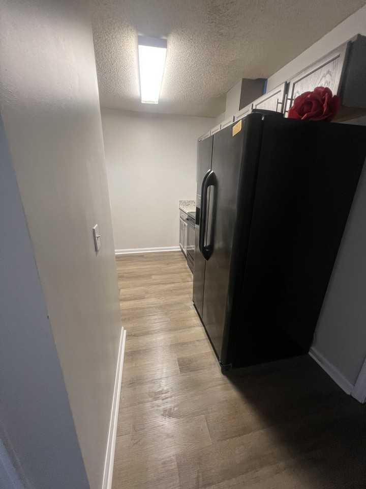 1942 Baywind Ct #1942 - Photo 6 of 13