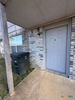 featured image of 4305 Shawn Dr Apt B #B