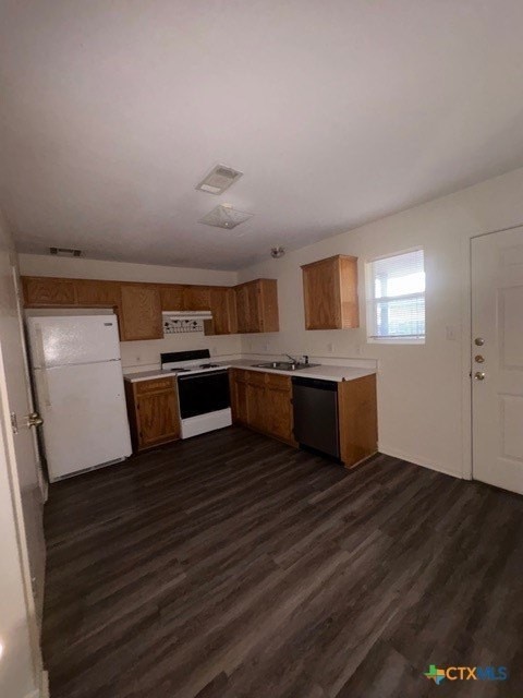 4305 Shawn Dr Apt B #B - Photo 4 of 8