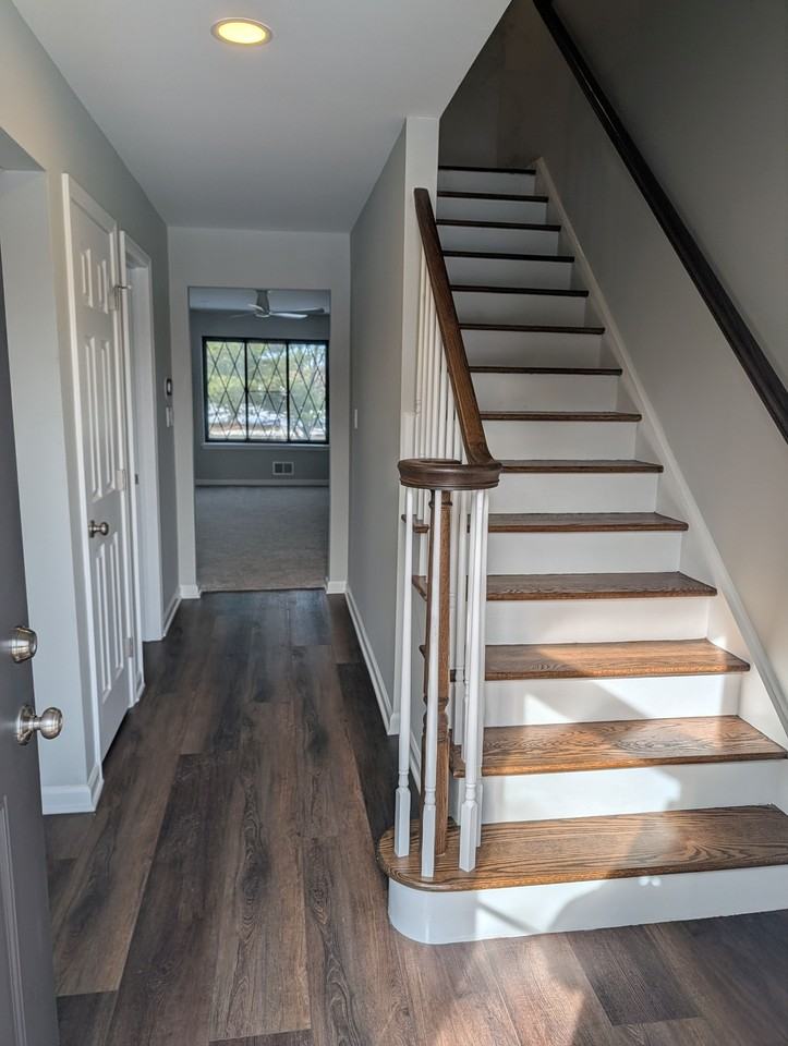 105 Devonshire Ct #105 - Photo 2 of 21