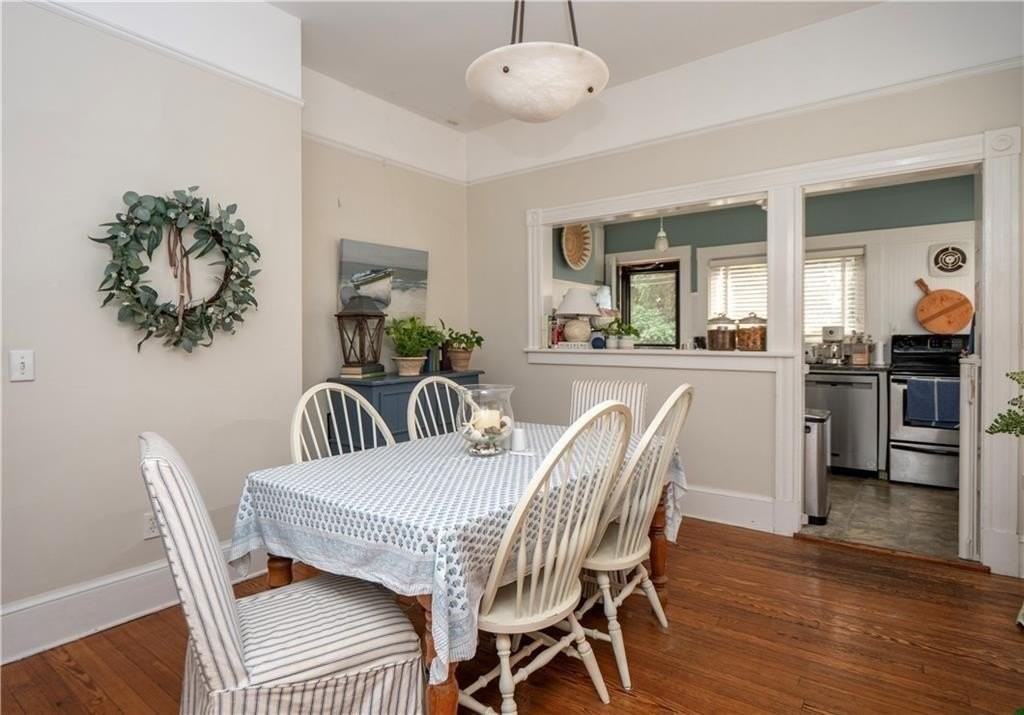 1 Pell St - Photo 7 of 25