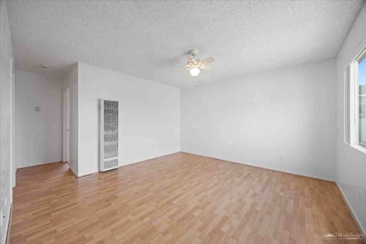 1144 Miller Ln - Photo 4 of 19