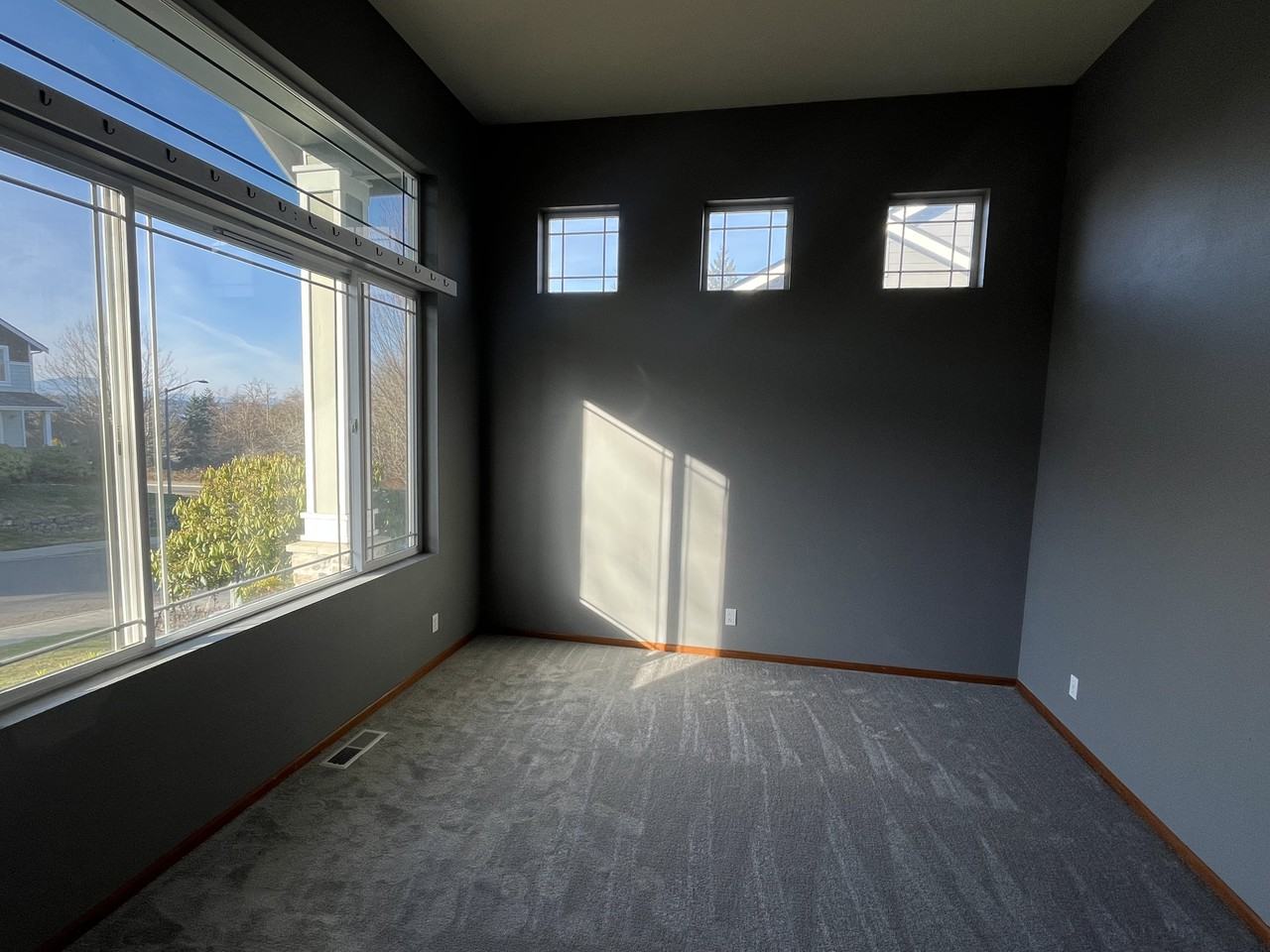 18345 Mount Townsend Dr Ne #NA - Photo 2 of 9