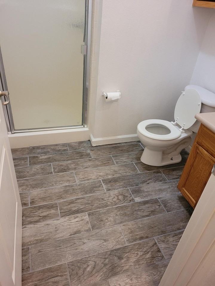 2401 W Sunnyside Ave - Photo 7 of 10