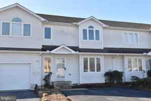 featured image of 117 Lakeside Dr