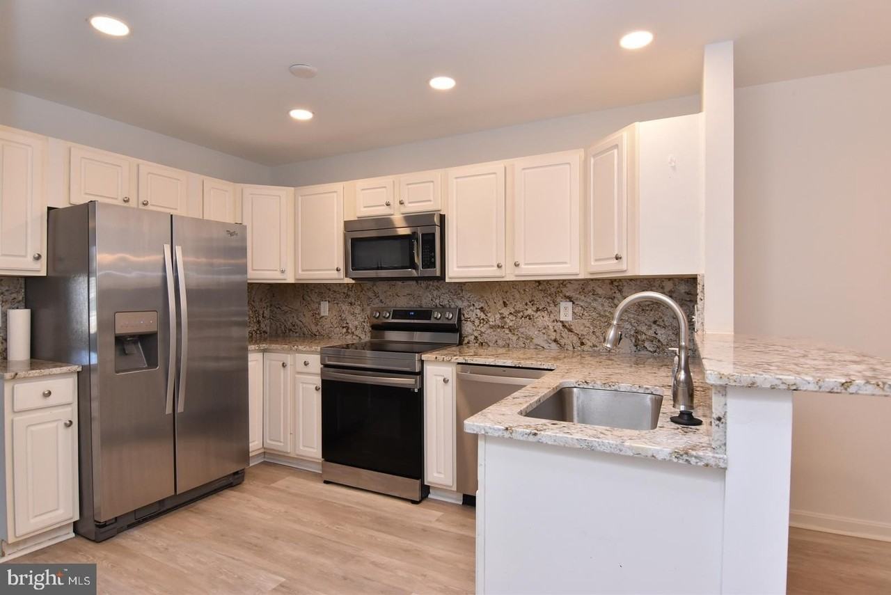 117 Lakeside Dr - Photo 7 of 30