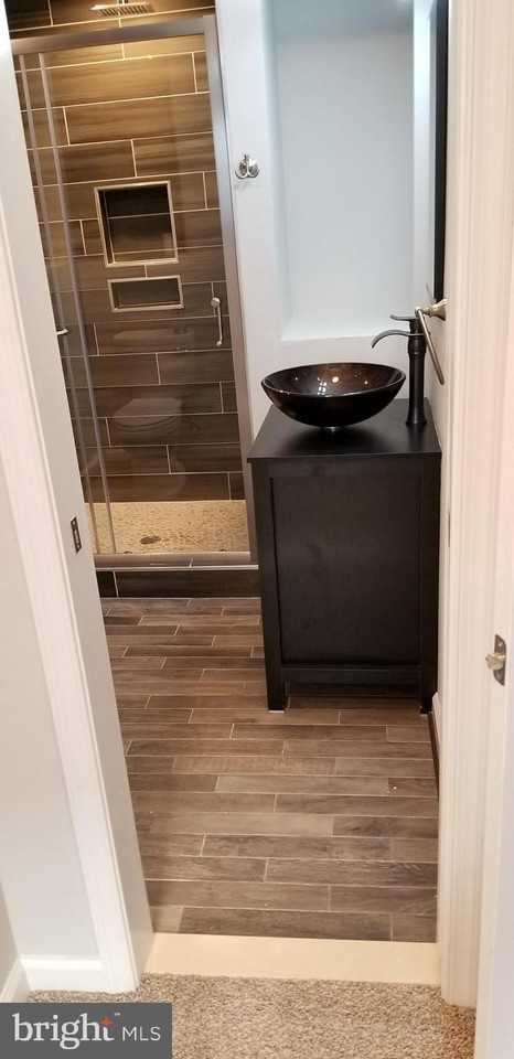 8233 Lyndhurst St - Photo 5 of 9