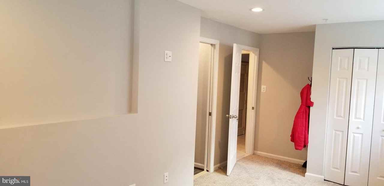 8233 Lyndhurst St - Photo 7 of 9