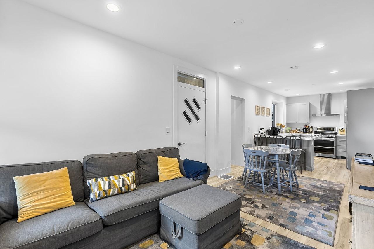 3144 N Spaulding Ave #1 - Photo 5 of 8