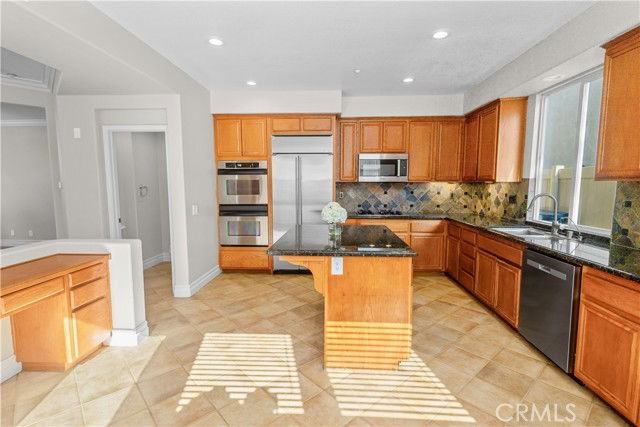 5356 Charlotta Dr - Photo 3 of 8