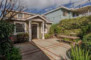 featured image of 703 Orchid Ave