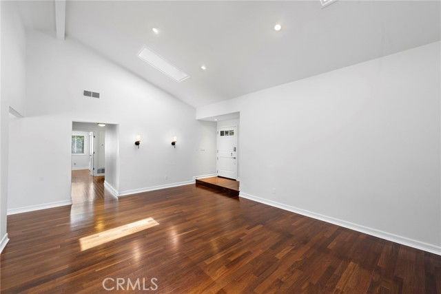 21882 Summer Cir - Photo 2 of 8