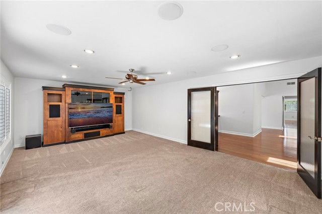 21882 Summer Cir - Photo 3 of 8