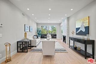 1557 S Beverly Glen Blvd #203 - Photo 2 of 8