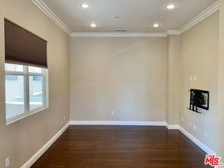 3844 Tilden Ave - Photo 2 of 8