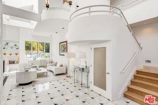 227 Fowling St - Photo 5 of 8