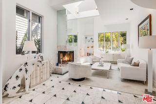 227 Fowling St - Photo 7 of 8