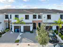 featured image of 23302 Sw 110th Ave