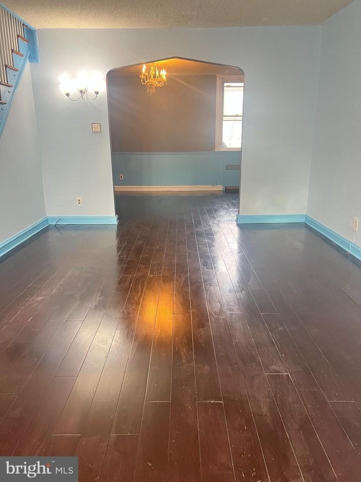 3303 Glenview St - Photo 3 of 7