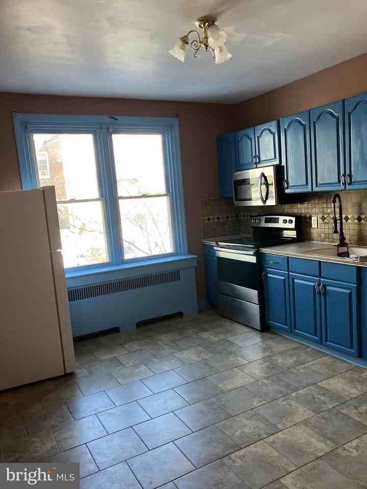 3303 Glenview St - Photo 4 of 7