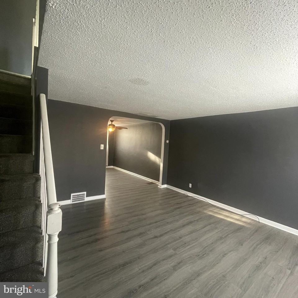 4416 Marple St - Photo 2 of 11