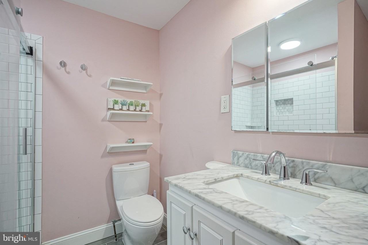 522 Montrose St Unit A #A - Photo 7 of 29