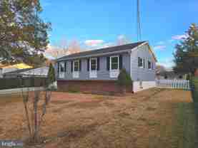 4813 Lawrence St - Photo 1 of 1