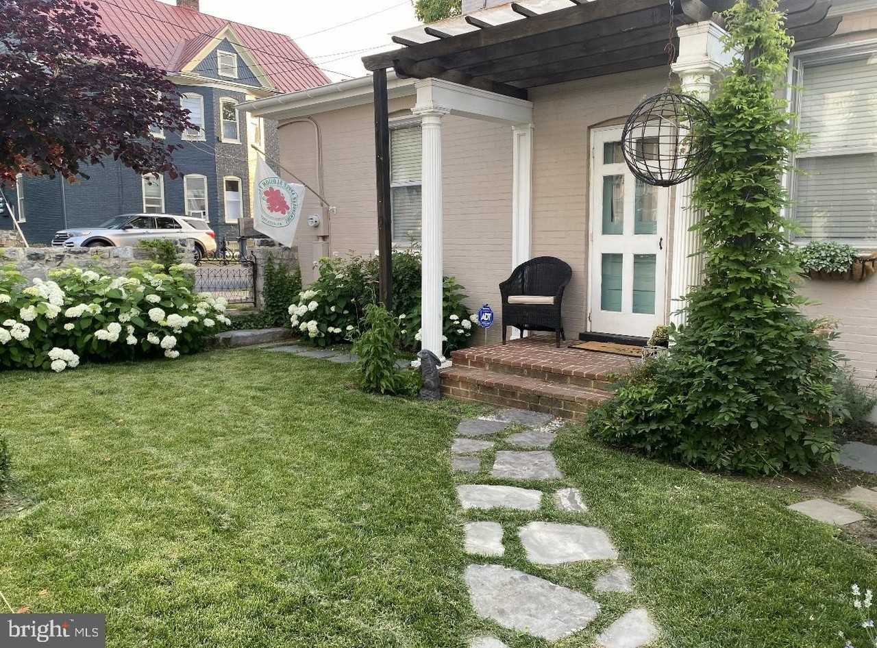 6 E Cecil St - Photo 4 of 34