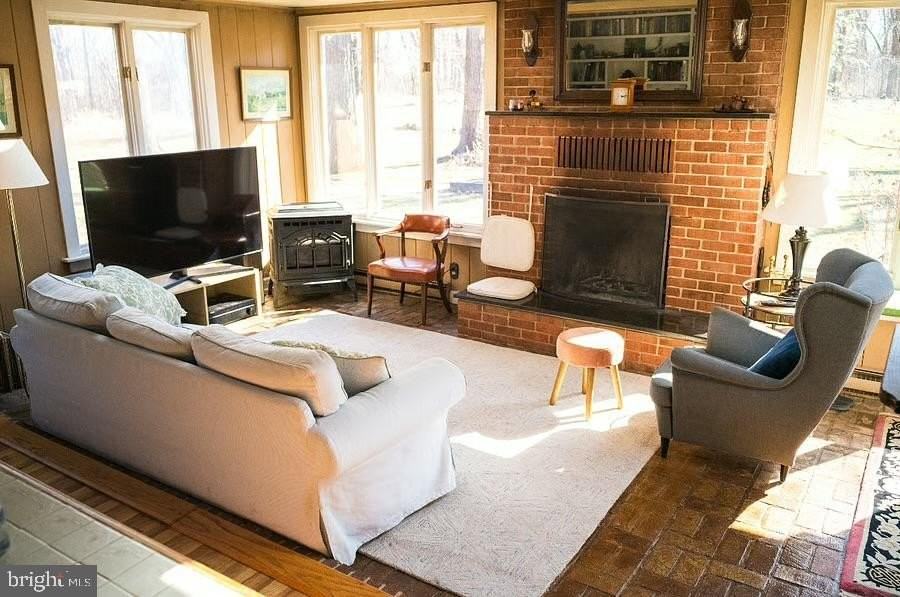 796 Whitmer Rd - Photo 2 of 12