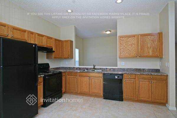 1613 Stanley Ave - Photo 5 of 14