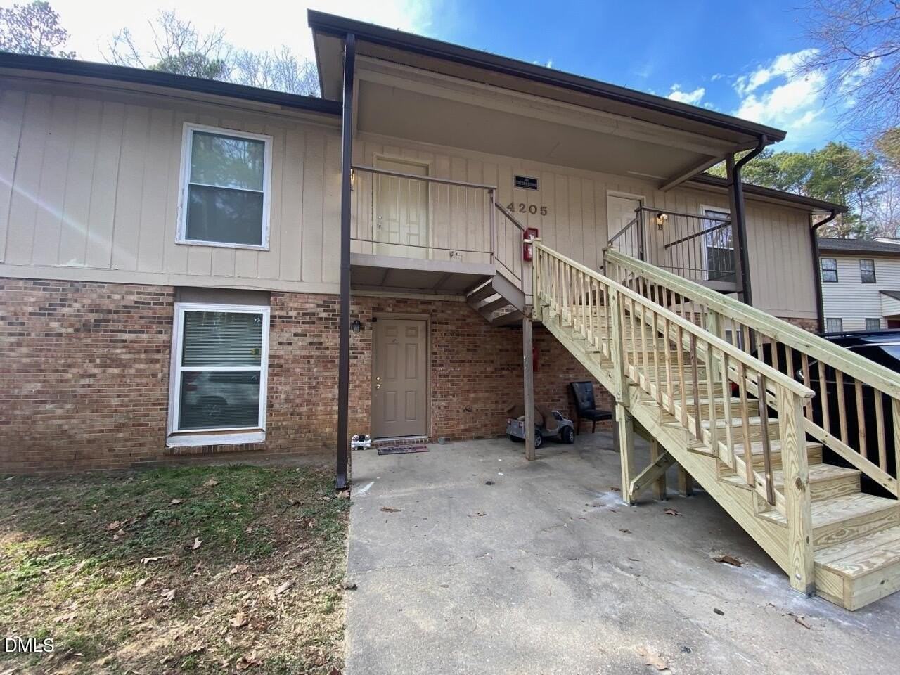 4205 Greencastle Ct Apt B #B - Photo 2 of 15